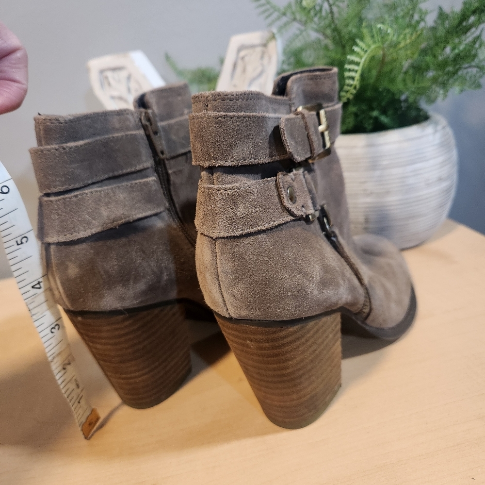 Guess Booties - Picture 5 of 5